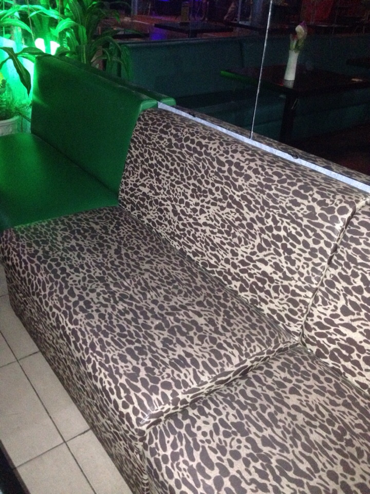 Thanh Lý Sofa Cafe 1m Cũ Da Beo